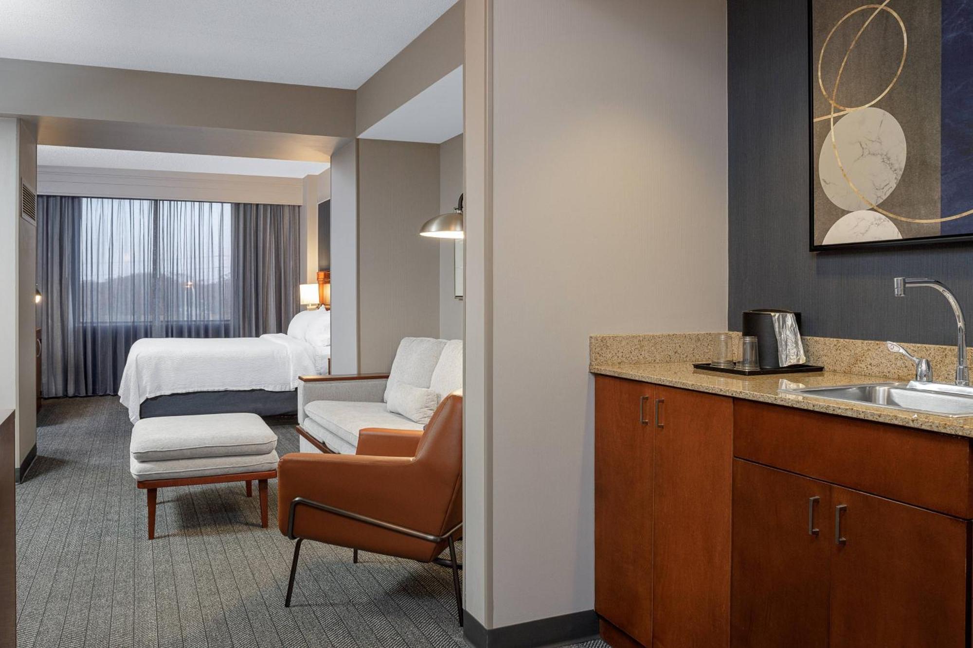 Courtyard Long Island Macarthur Airport 3* Ronkonkoma